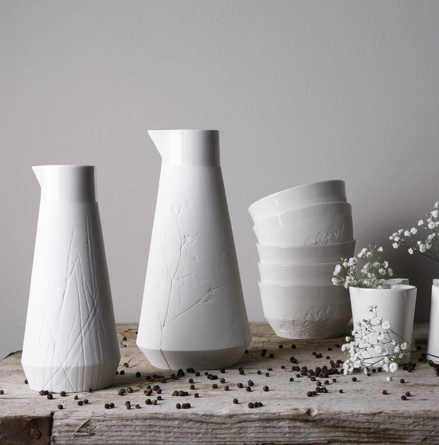 Design tableware with real textures of plants, made of porcelain