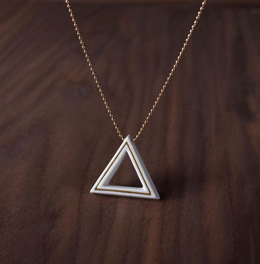 Geometrics ketting Triangle wit