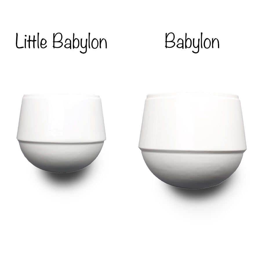 Little Babylon and Babylon, wall pots made of porcelain